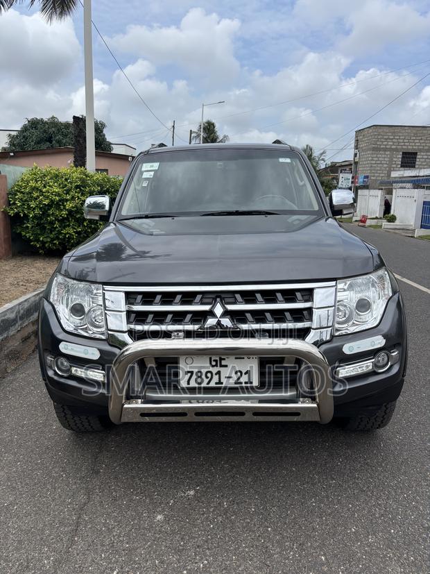 Mitsubishi Pajero V80 3.5 V6 GL/GLS 2021 Silver