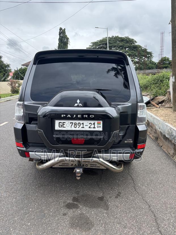 Mitsubishi Pajero V80 3.5 V6 GL/GLS 2021 Silver