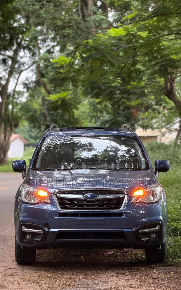 Subaru Forester 2.0XT Premium AWD 2017 Blue