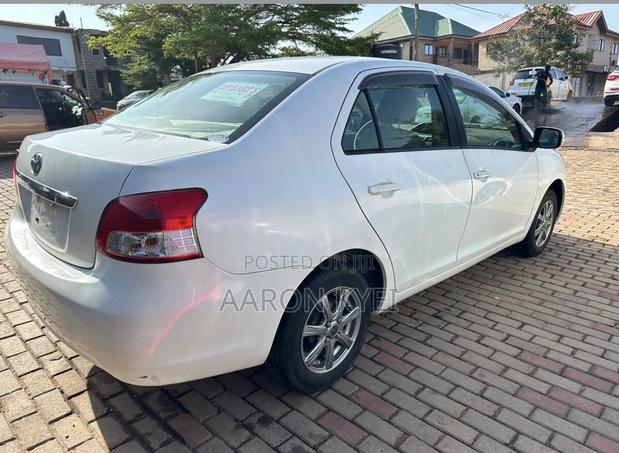 Toyota Belta 2010 White