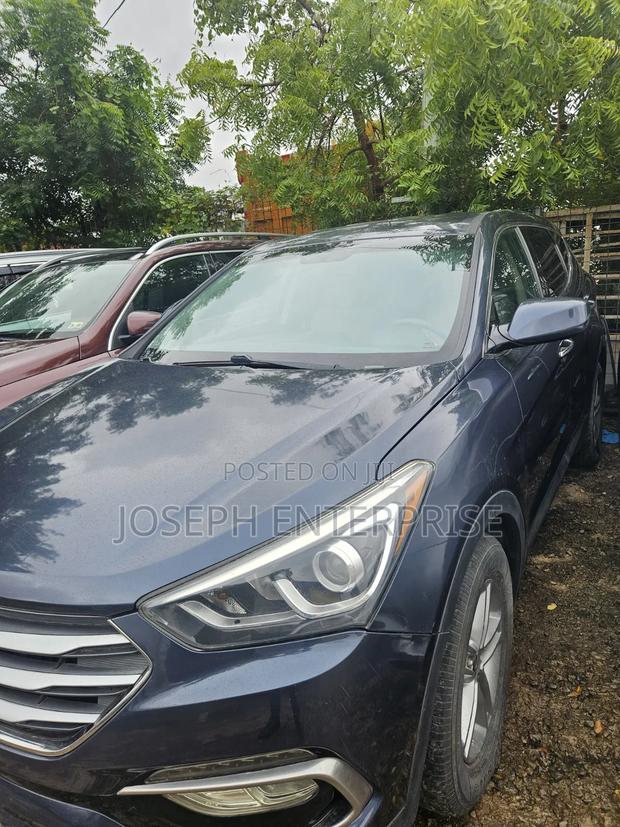 Hyundai Santa Fe 2016 Gray