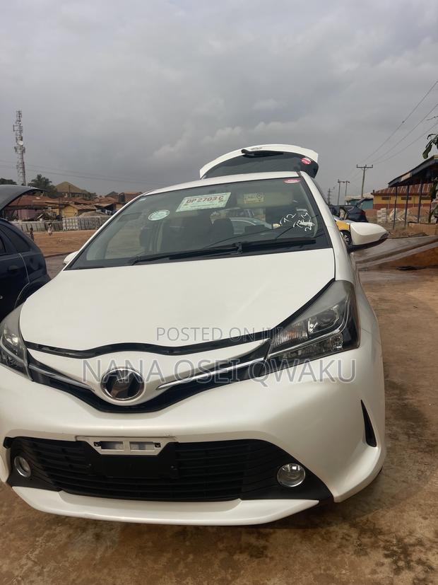 Toyota Vitz 1.3 AWD 3dr 2015 Pearl