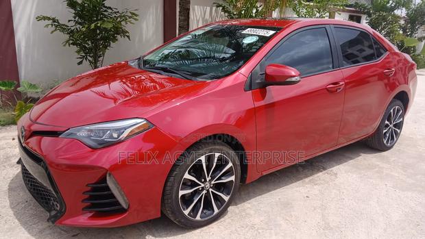 Toyota Corolla 2017 Red