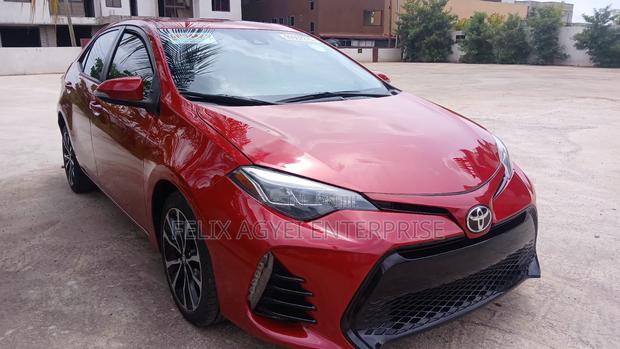 Toyota Corolla 2017 Red