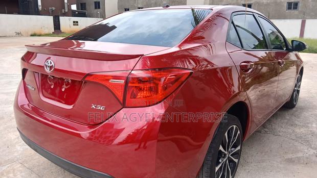 Toyota Corolla 2017 Red