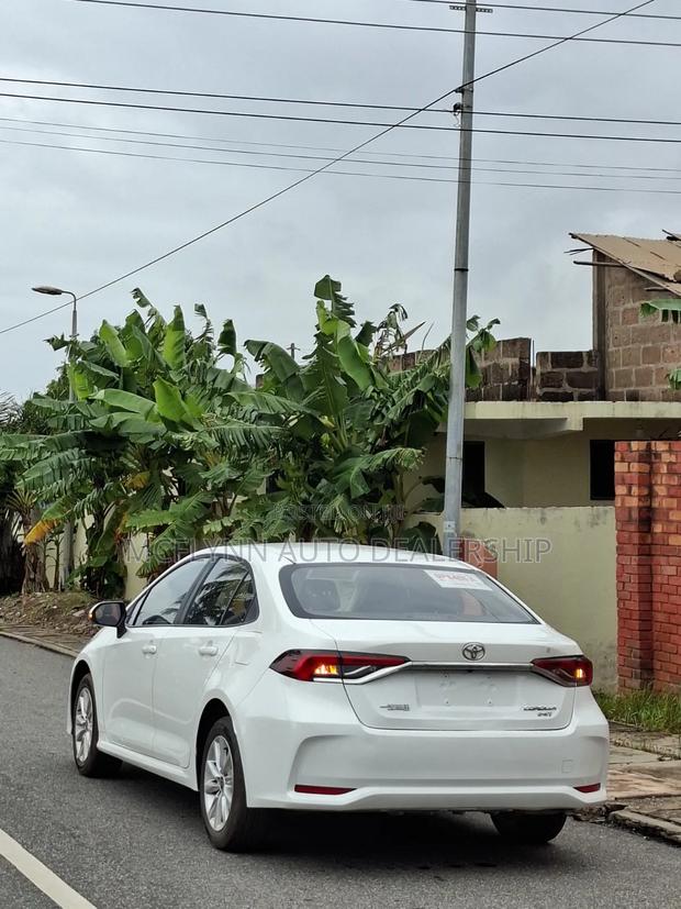 Toyota Corolla 2023 White