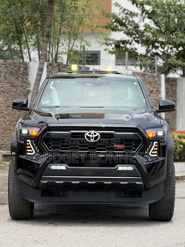 Toyota Tacoma TRD Off-Road Double Cab 4WD 5.0 ft. SB (Automatic) 2025