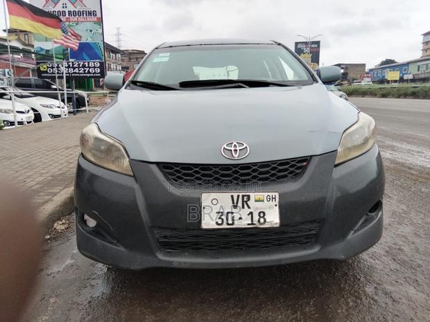 Toyota Matrix Hatchback FWD (1.8L 4cyl 5M) 2010 Blue