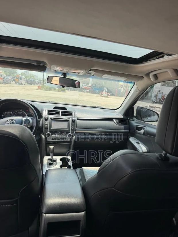 Toyota Camry 2014 Silver