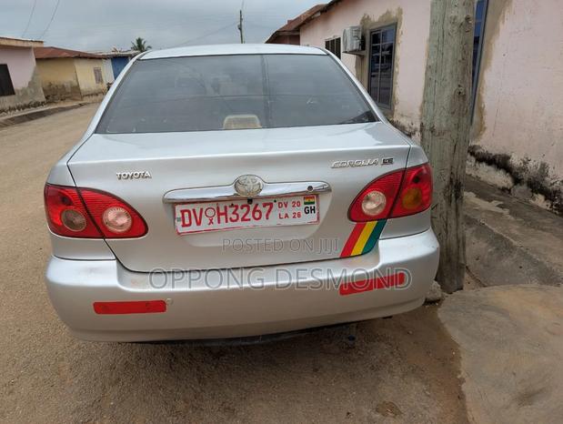Toyota Corolla LE 4dr Sedan (1.8L 4cyl 4A) 2010 Silver