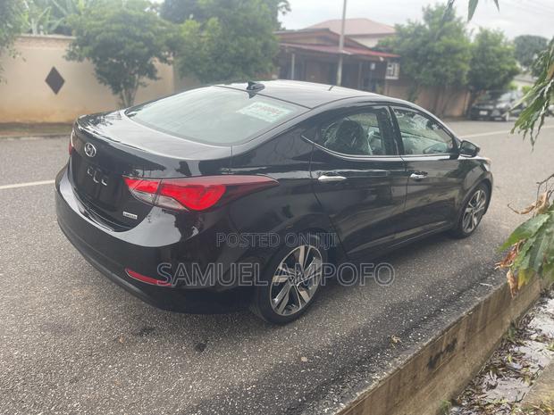 Hyundai Elantra Limited Sedan FWD (1.8L 4cyl 6A) 2016 Black