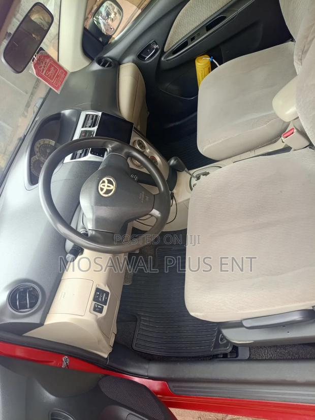 Toyota Yaris 2008 Red