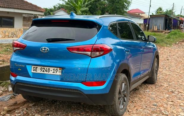 Hyundai Tucson SE AWD 2017 Blue