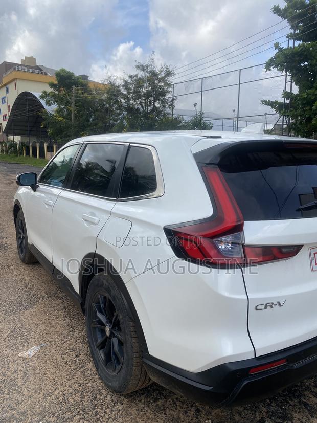 Honda CR-V 2023 White