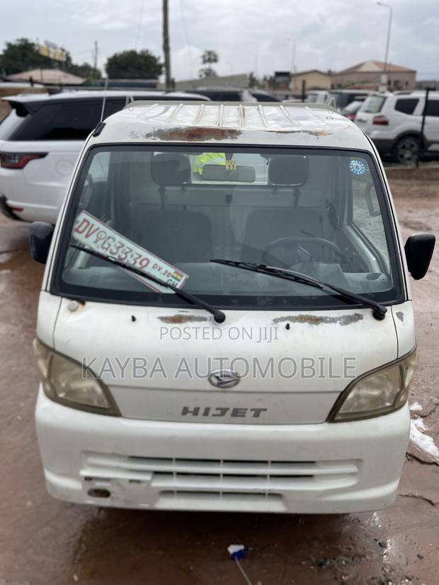 Daihatsu Atrai 2010 White