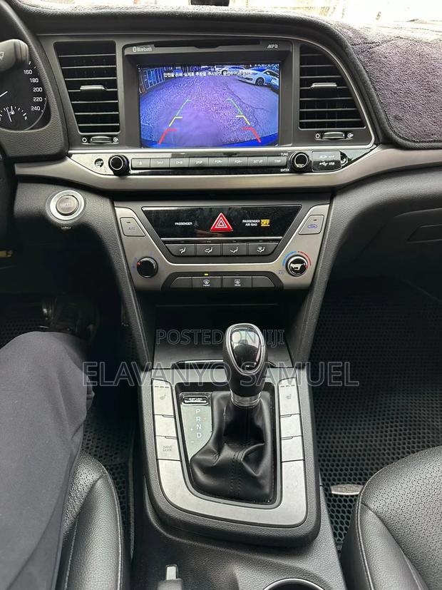 Hyundai Avante 2017 Gray