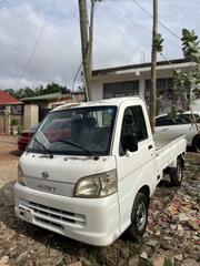 Daihatsu Boon 2010 White for sale