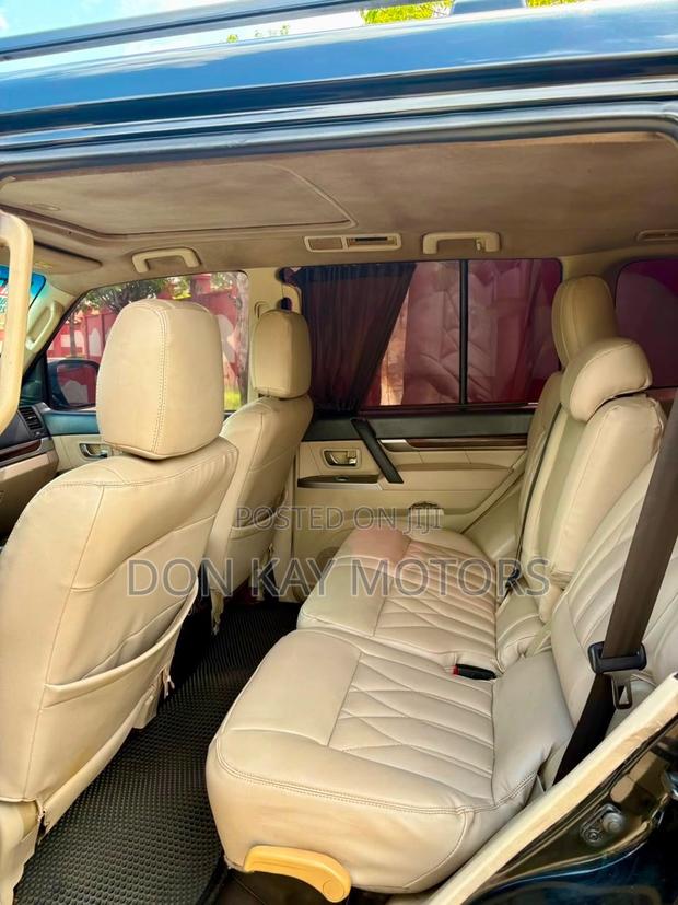 Mitsubishi Pajero IO 2015 Black