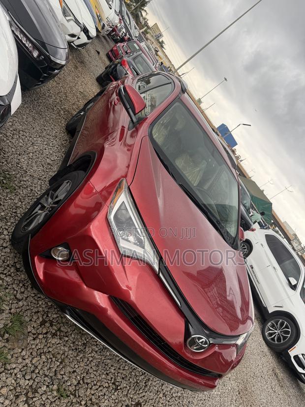 Toyota RAV4 XLE AWD (2.5L 4cyl 6A) 2017 Red