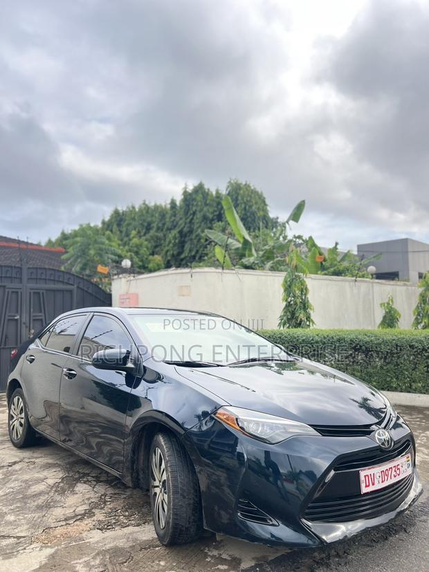 Toyota Corolla LE 4dr Sedan (1.8L 4cyl CVT) 2017 Black