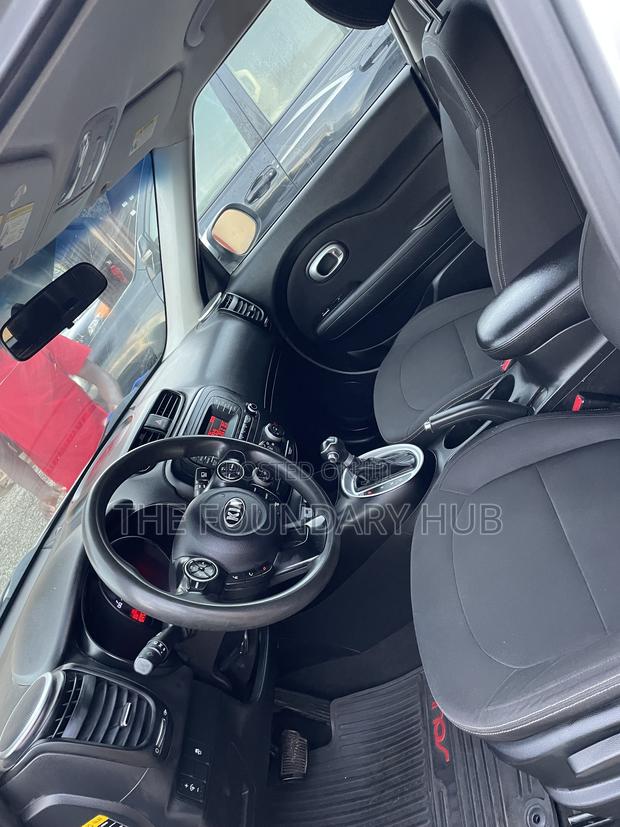 Kia Soul 4dr Wagon (1.6L 4cyl 6A) 2015 Silver