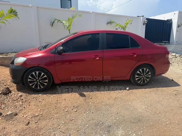 Toyota Yaris 2008 Red