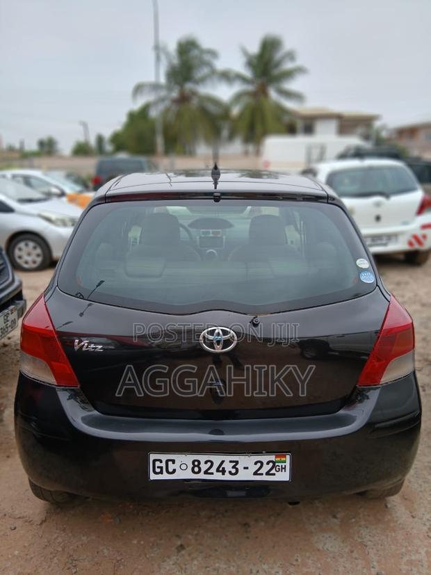 Toyota Vitz 1.3 AWD 5dr 2010 Black