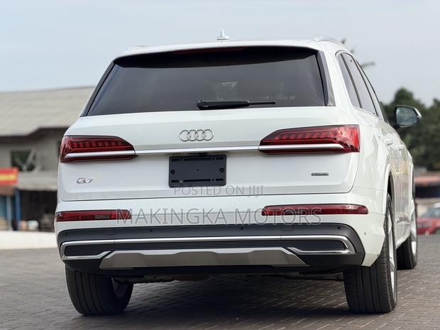 Audi Q7 Premium Plus 2024 White