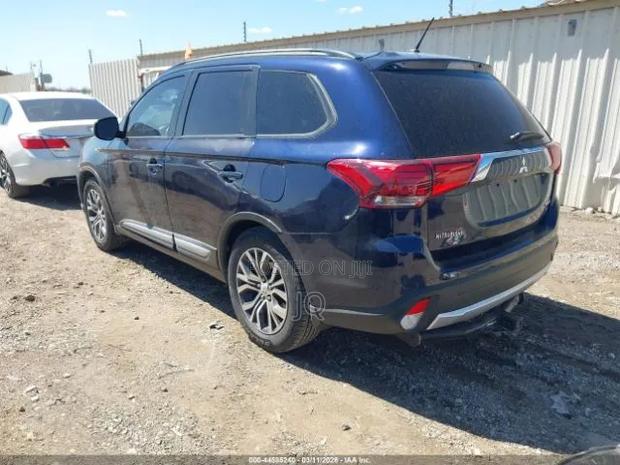 Mitsubishi Outlander SEL AWC 2016 Blue
