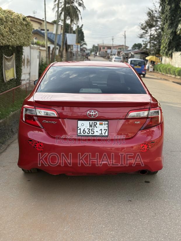Toyota Camry 2014 Red