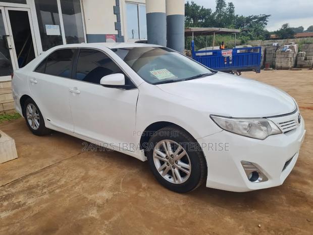 Toyota Camry 2014 White