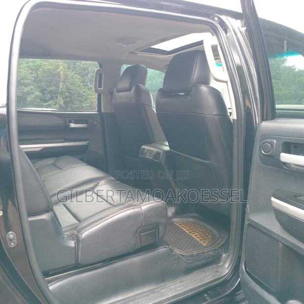Toyota Tundra 2017 Black