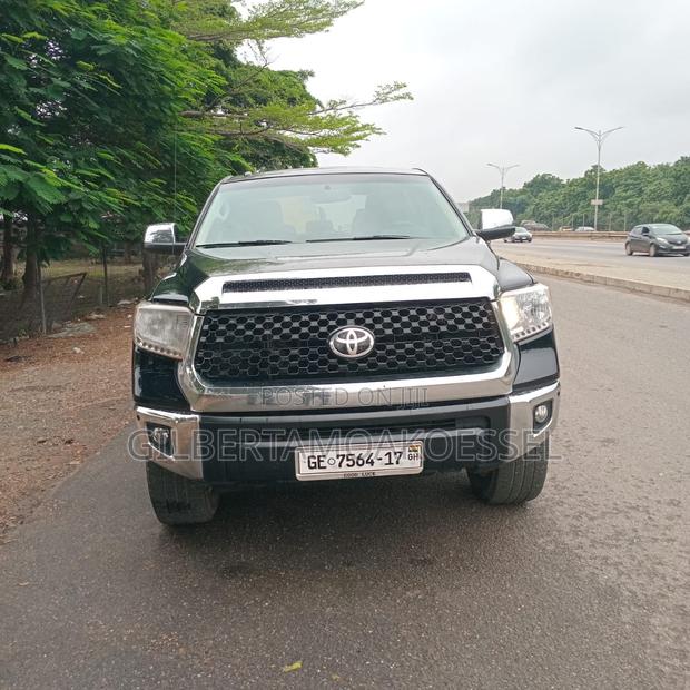 Toyota Tundra 2017 Black