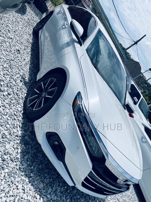 Honda Accord Sport 2.0T 2021 White