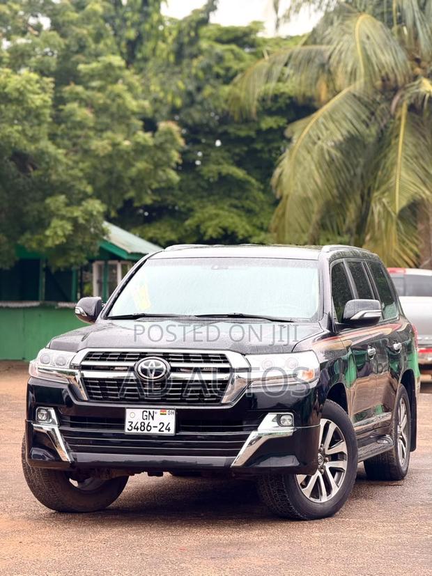 Toyota Land Cruiser 2018 Black