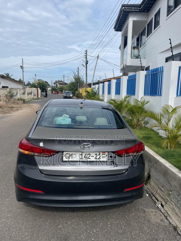 Hyundai Elantra Sport Sedan FWD (1.6L 4cyl 6M) 2017 Gray