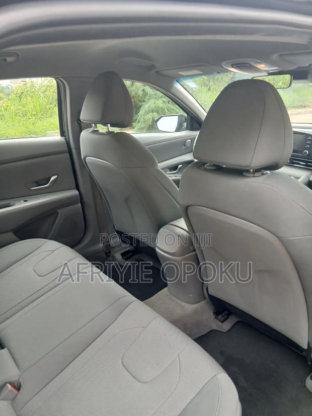Hyundai Elantra SE 2023 Black