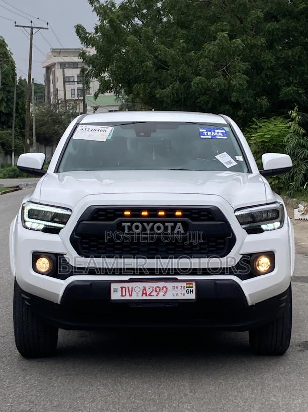 Toyota Tacoma SR5 Double Cab 6' Bed AT 2024 White