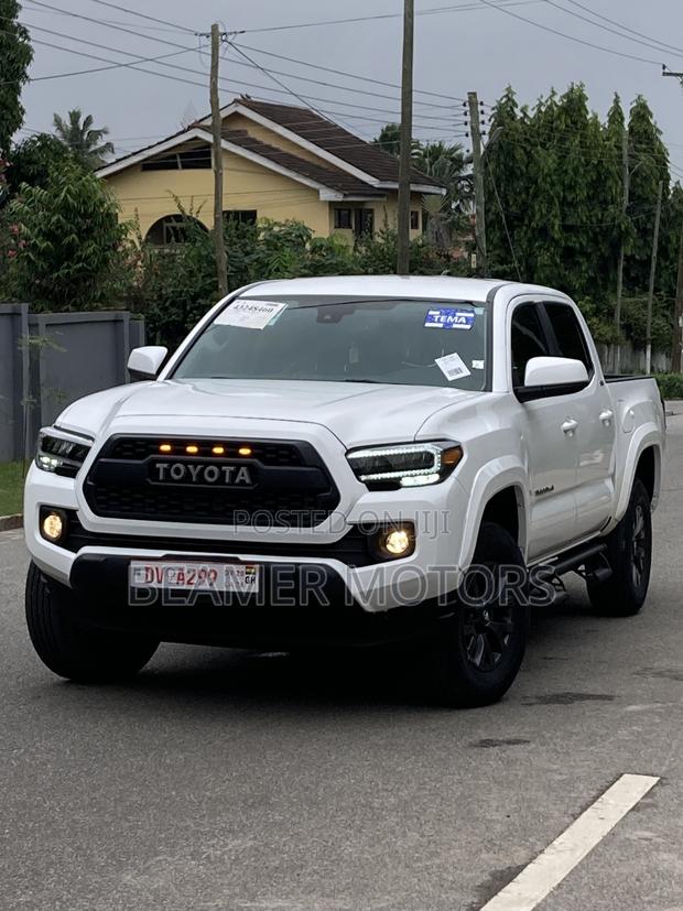 Toyota Tacoma SR5 Double Cab 6' Bed AT 2024 White