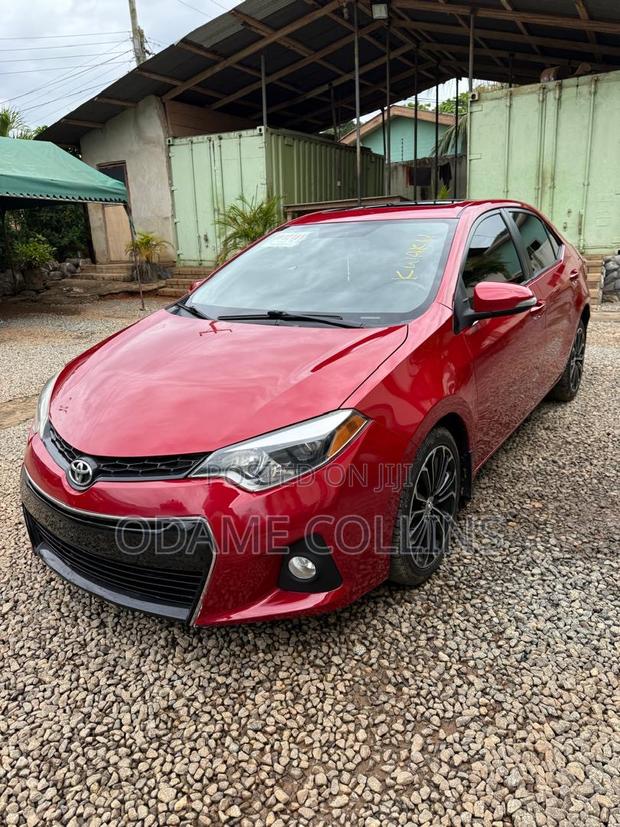 Toyota Corolla S w/Special Edition Pkg (1.8L 4cyl CVT) 2016 Red
