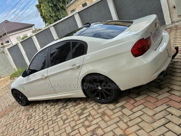 BMW 328i 2011 White