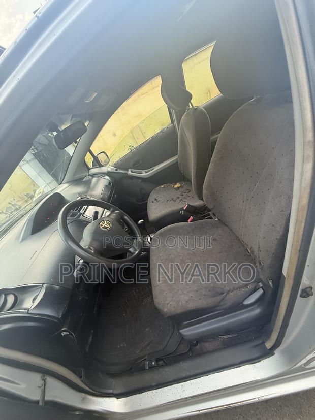 Toyota Vitz 1.0 FWD 3dr 2008 Silver