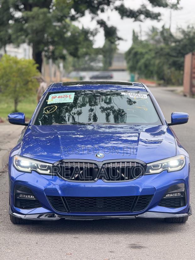 BMW 330i 2021 Blue
