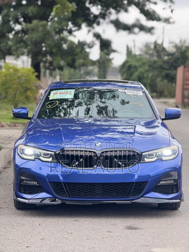 BMW 330i 2021 Blue