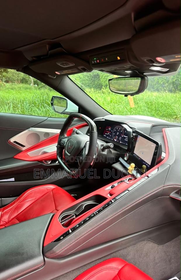 Chevrolet Corvette 2022 White