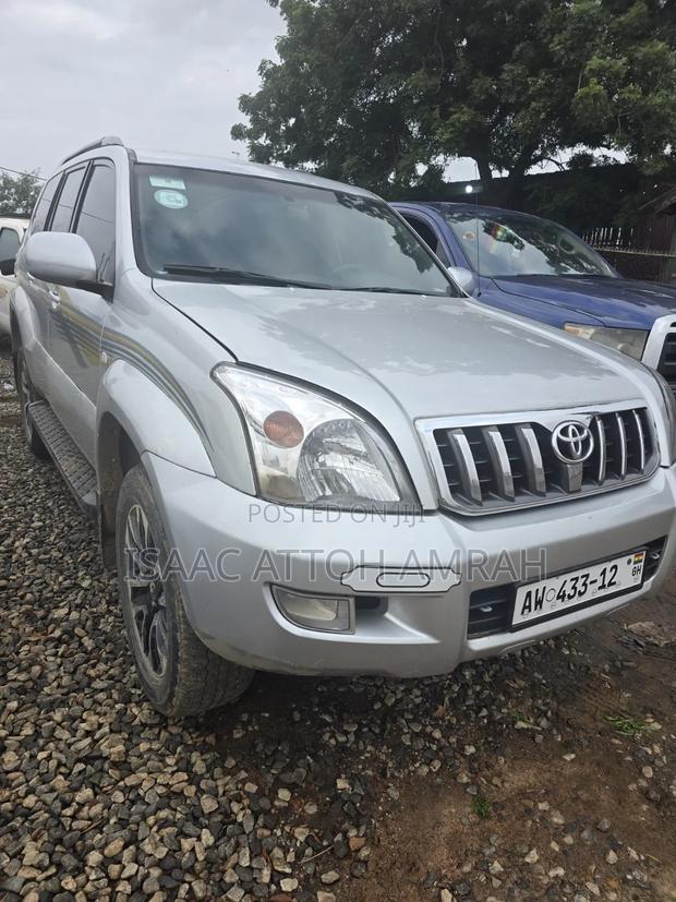 Toyota Land Cruiser Prado 2007 Gray