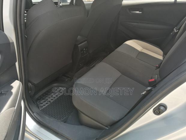 Toyota Corolla LE 2020 Silver