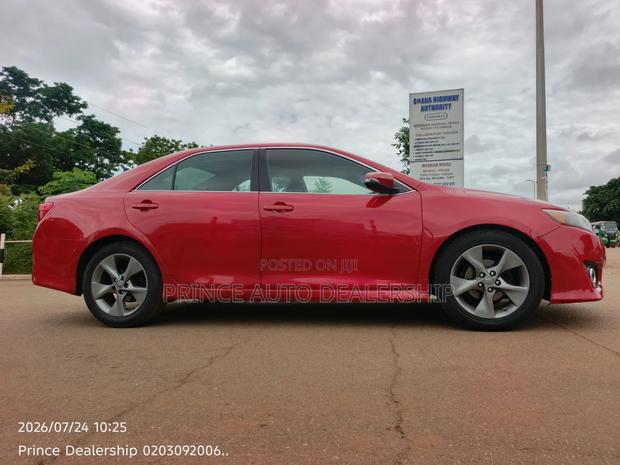 Toyota Camry 2014 Red