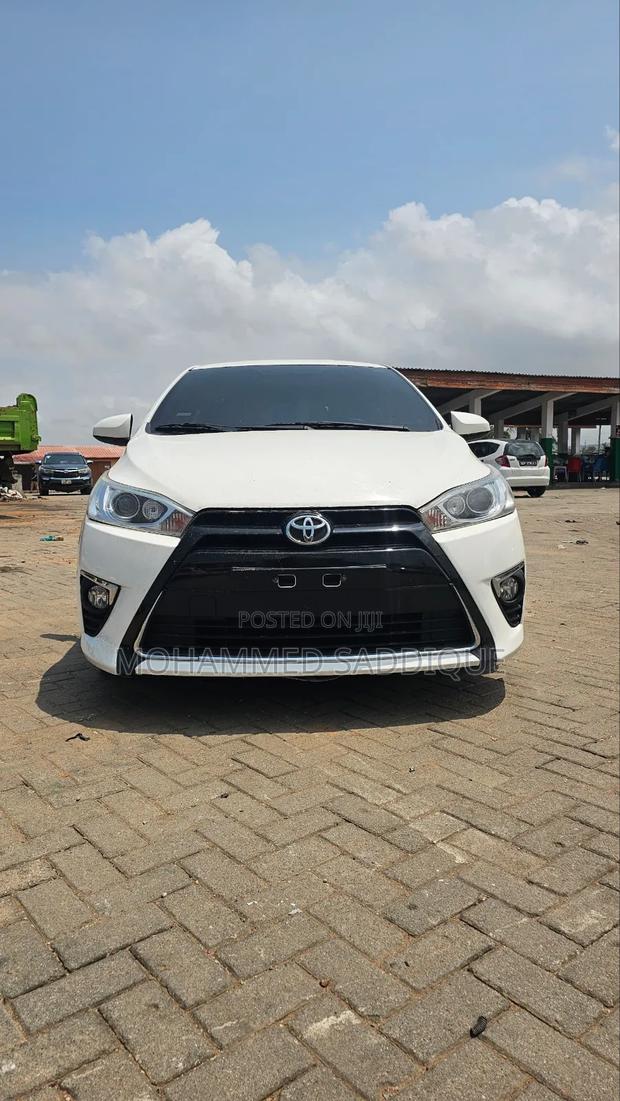 Toyota Yaris 2018 White