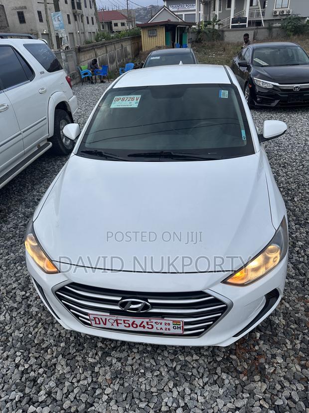 Hyundai Elantra 2018 White
